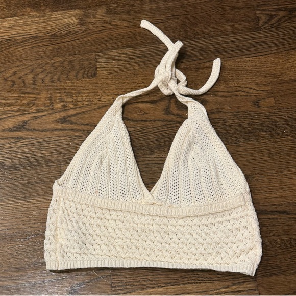 Apricot V-Neck Halter Knit Crop Top - Picture 2 of 2